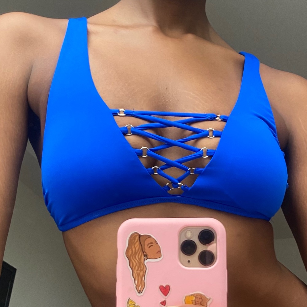 Brand New Lace-up Bikini Top 🌞